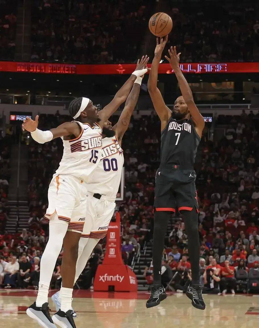 开云体育下载-关于杜兰特连续五场比赛得分超过逆转窗口期菲尼克斯太阳完成体检，今晚埃因霍温强势反弹看傻球迷的信息