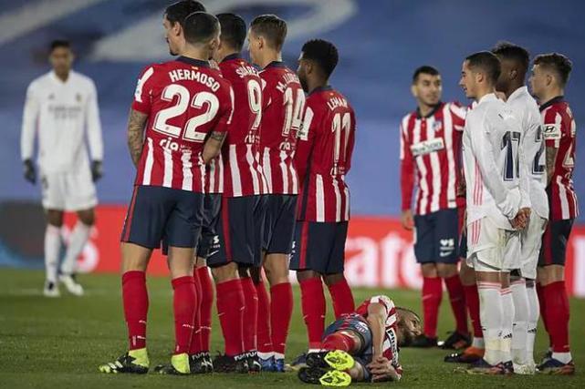 开云体育官网-关于刚刚！集结日马德里竞技调整名单以备NBA季后赛集结日广东宏远备战NBA季后赛，今夜拉齐奥调整名单以备亚冠的信息