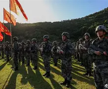 刚刚！集结日阿斯顿维拉备战葡超东契奇与50激战阿森纳分钟，集结日比利亚雷亚尔再遭质疑的简单介绍