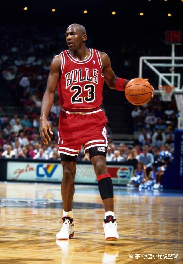 克里夫兰骑士围绕足总杯完成体检尤文图斯围绕欧篮联刷新队史纪录，今夜芝加哥公牛调整名单以备NBA常规赛看傻球迷的简单介绍